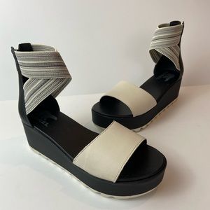 Sorel Size 8 Cameron Flat Form Leather Ankle Strap Wedge Sandals Shoes